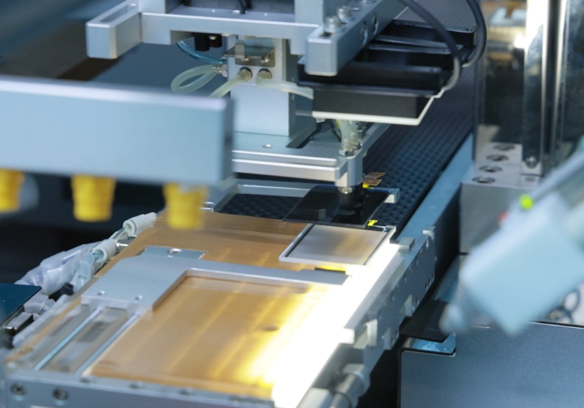 Automated assembly of backlight machine